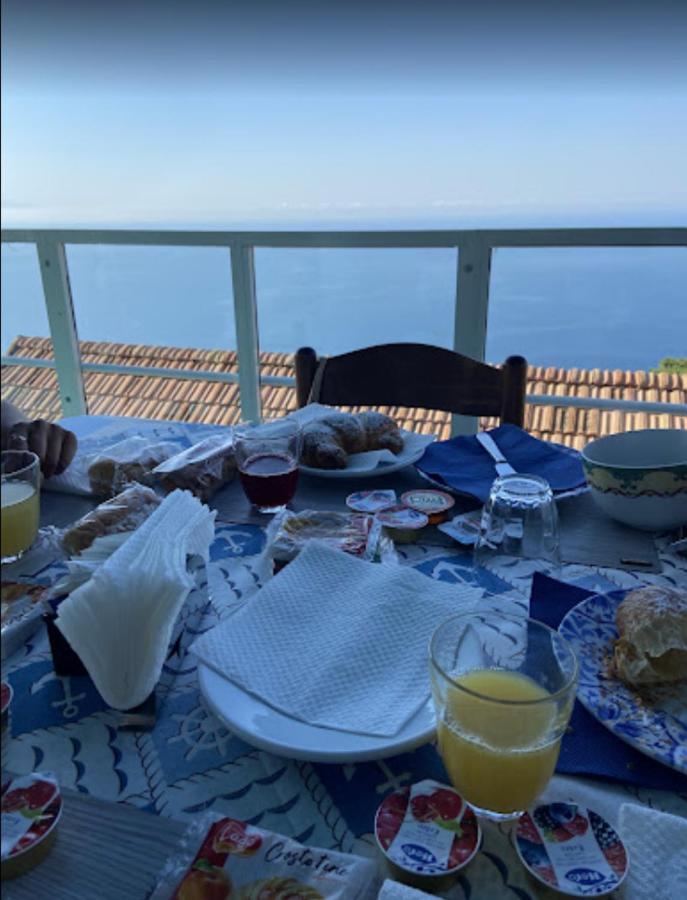 Bed and Breakfast La Vela Furore Exterior foto